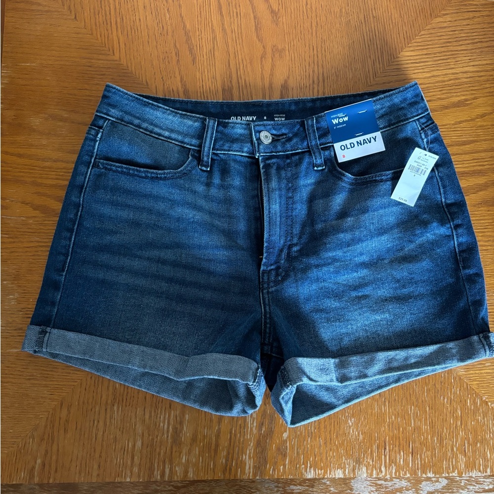 BRAND NEW WITH TAGS! Old navy shorts size 8